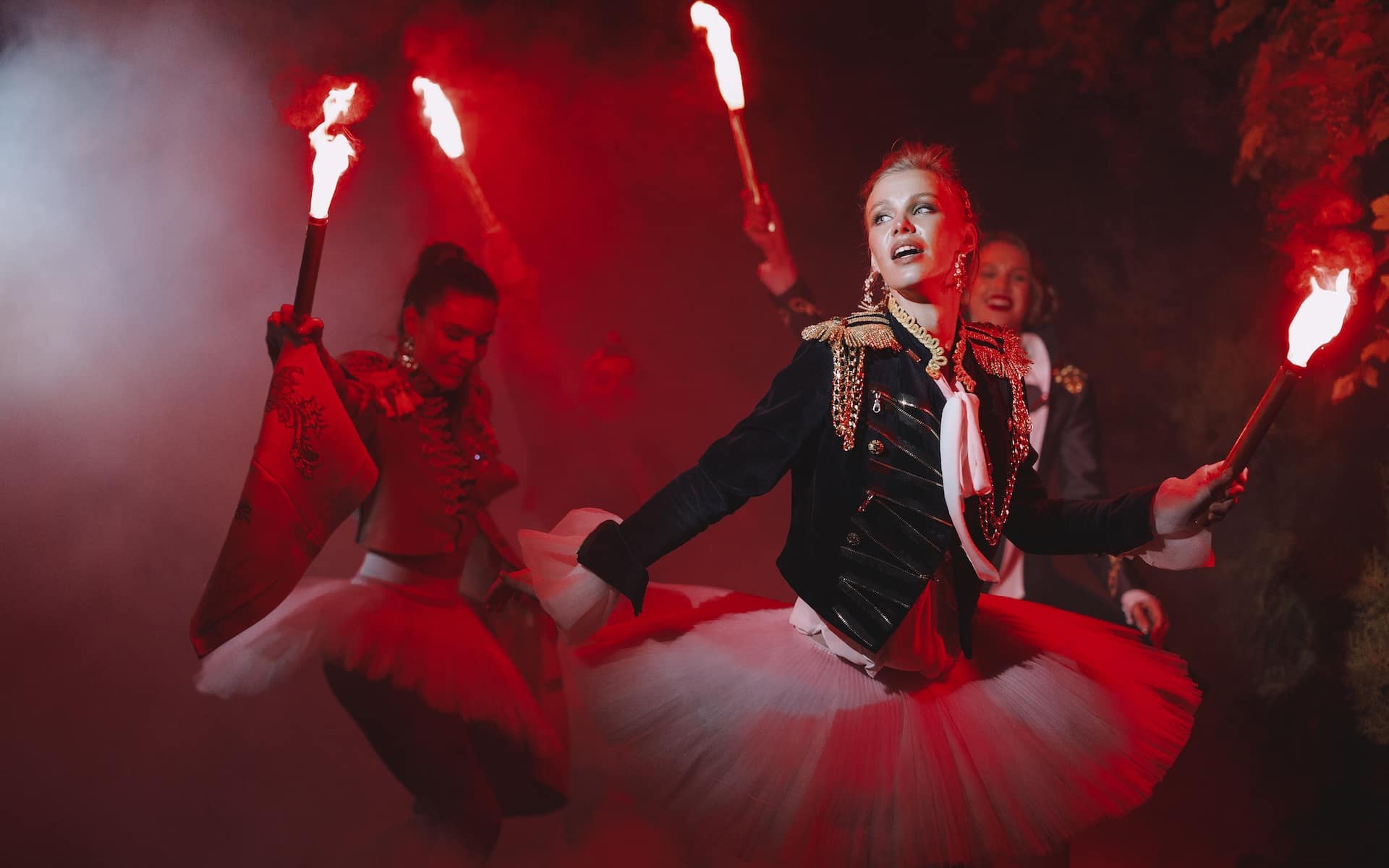 Cuza Vodă divin — brand identity and TV commercials