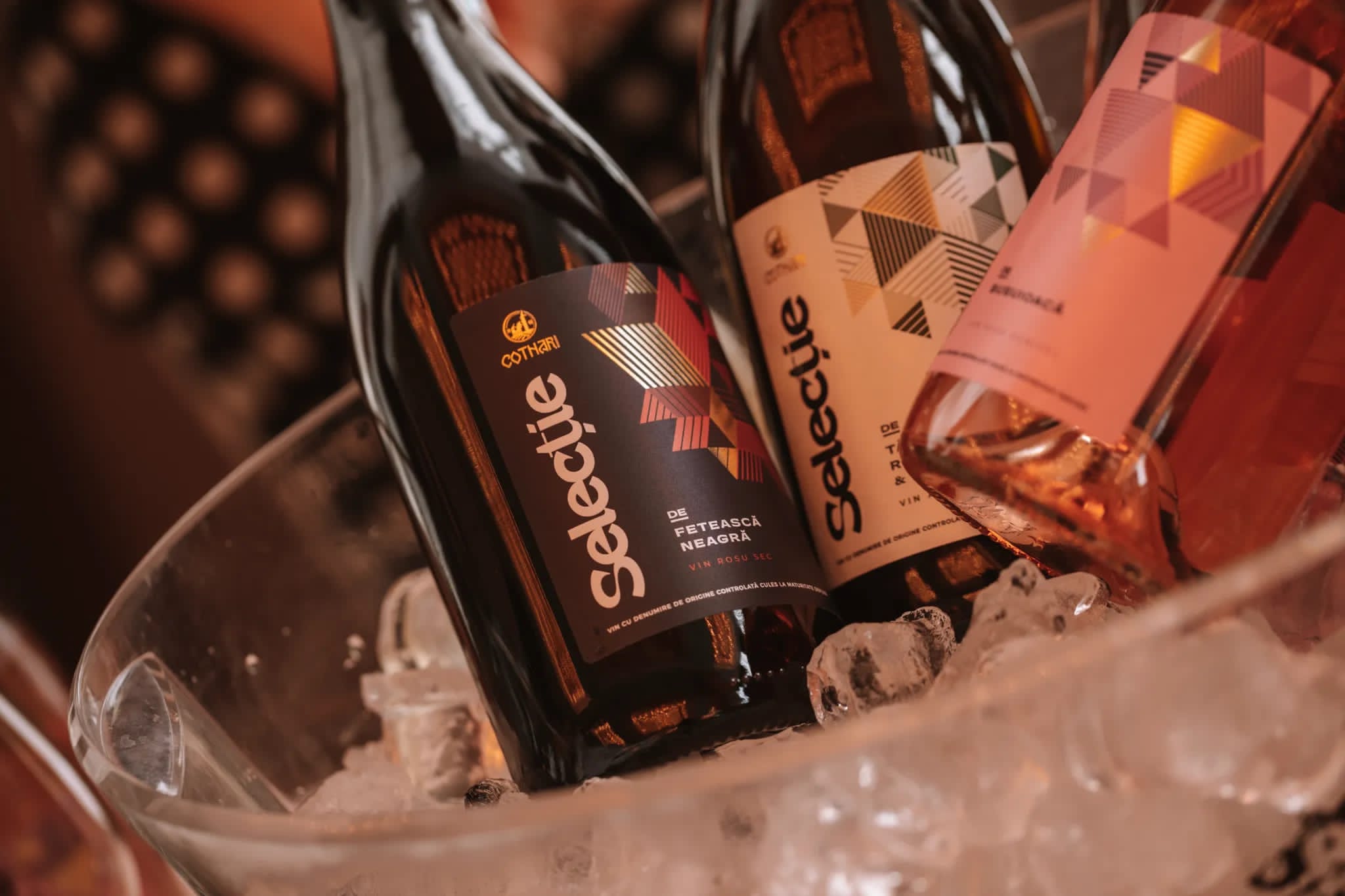 Selecție by Cotnari — vibrant label colours